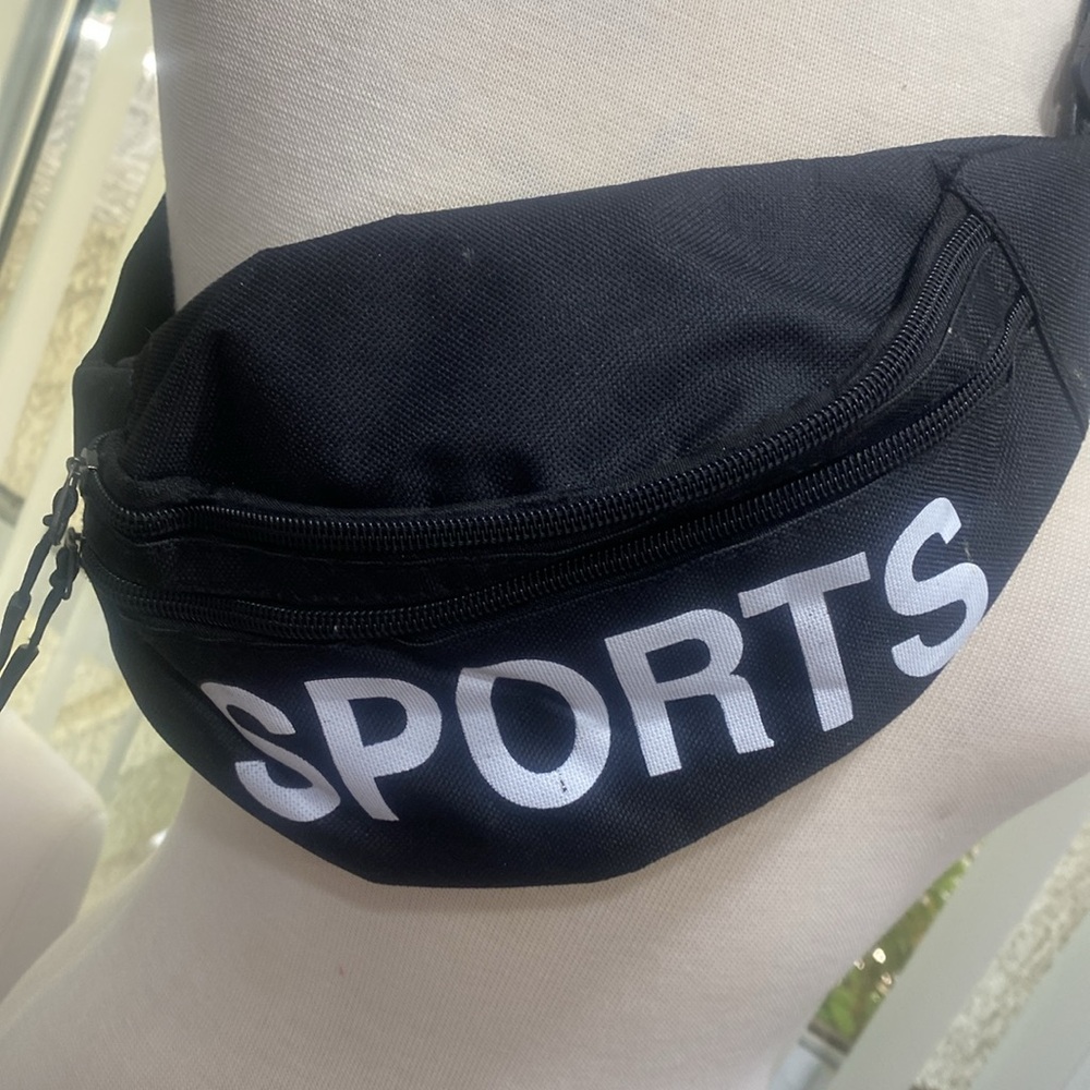 FANNYPACK 4X $20 - Picture 2 of 5